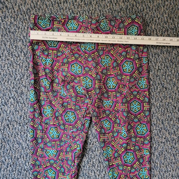 Tall and Curvy LuLaRoe Pink Yellow Blue Geometric Buttery Soft Leggings XXL - Picture 8 of 15